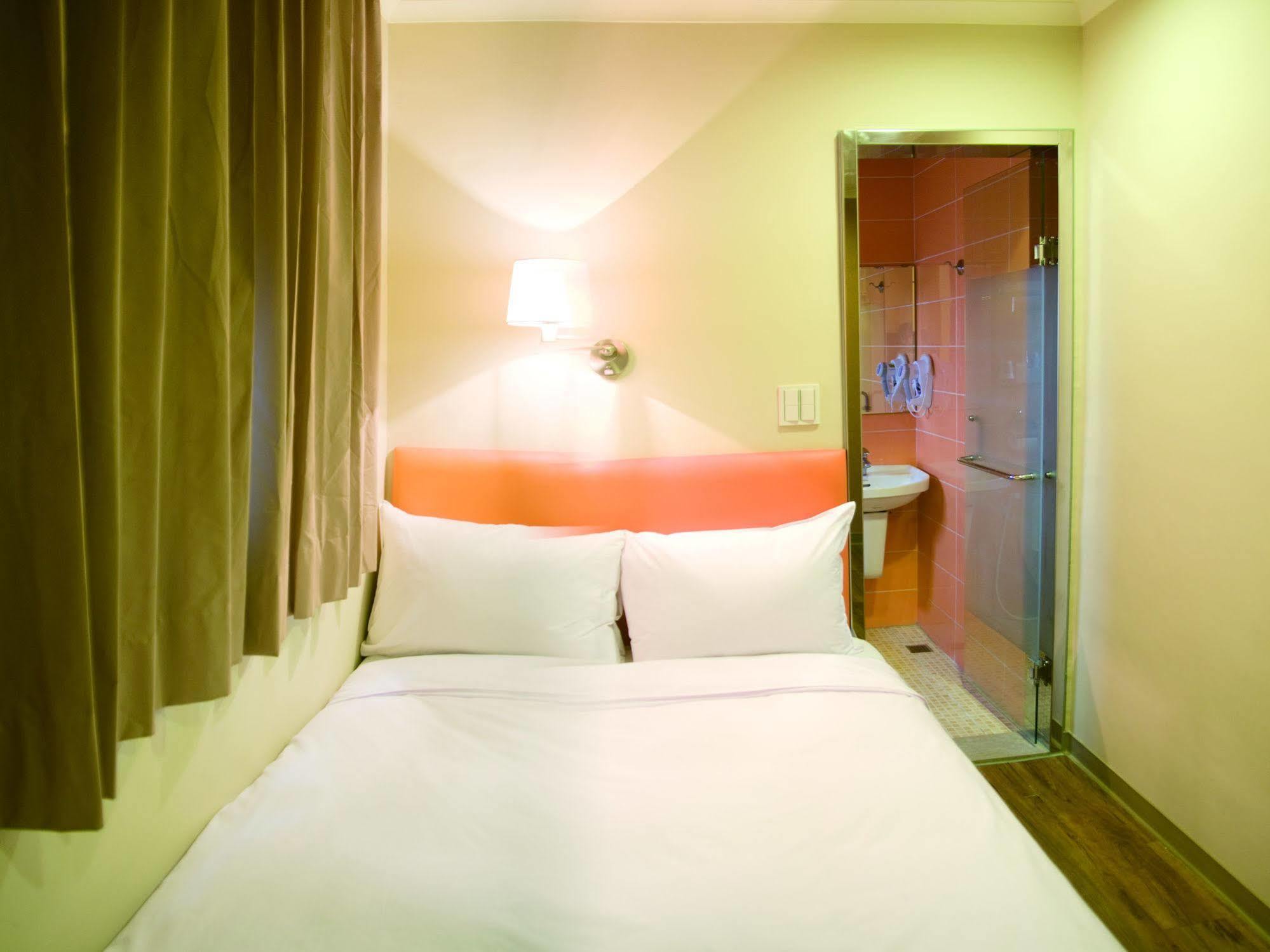 Garden Hotel Taichung Eksteriør billede
