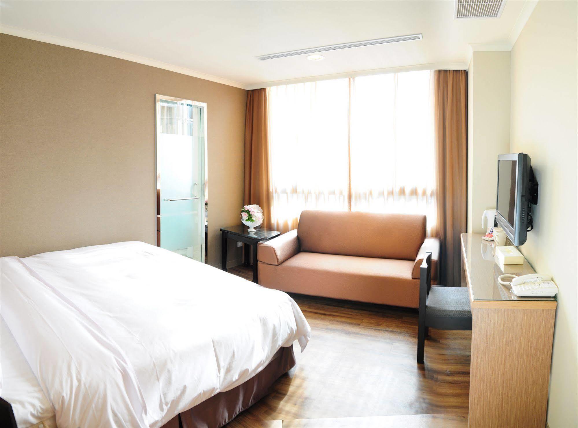 Garden Hotel Taichung Eksteriør billede