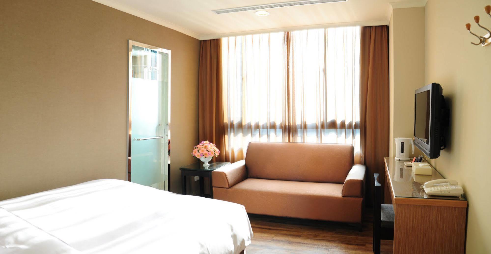 Garden Hotel Taichung Eksteriør billede